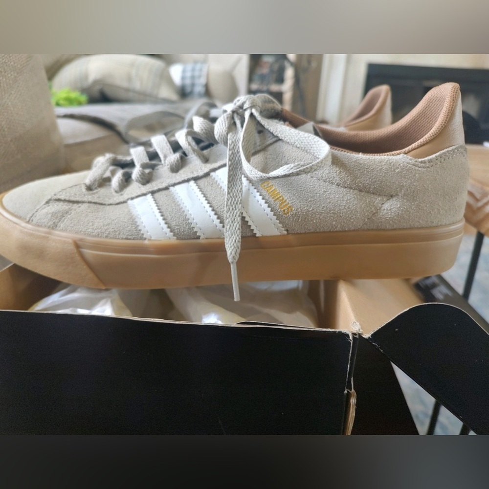 Adidas Campus Vulc II in color sesame/wheat/cardboard